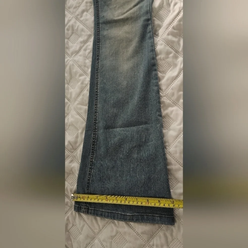 🌟Classic Y2k Style Womens Blue Flared Vintage Jeans Size 4🌟